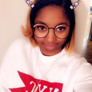 Meet your Posher, Crystal